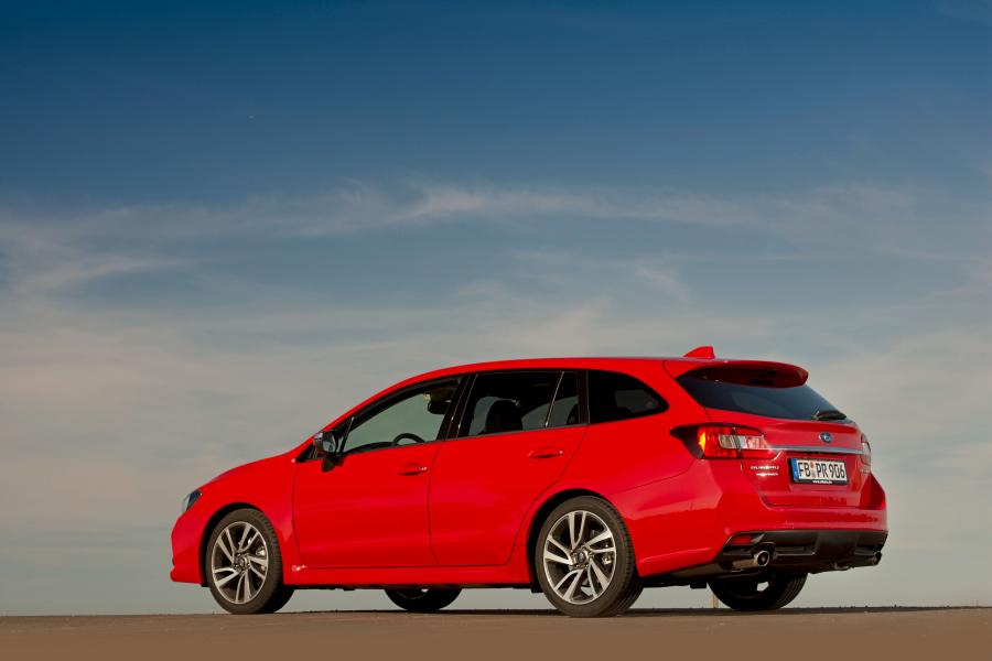  Subaru Levorg 2015 года  (EU) (фото 6 из 40)